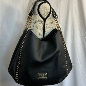 bebe shoulder bag with gold chain accents